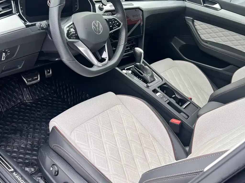 Volkswagen Magotan 2022 из CN, фото 10