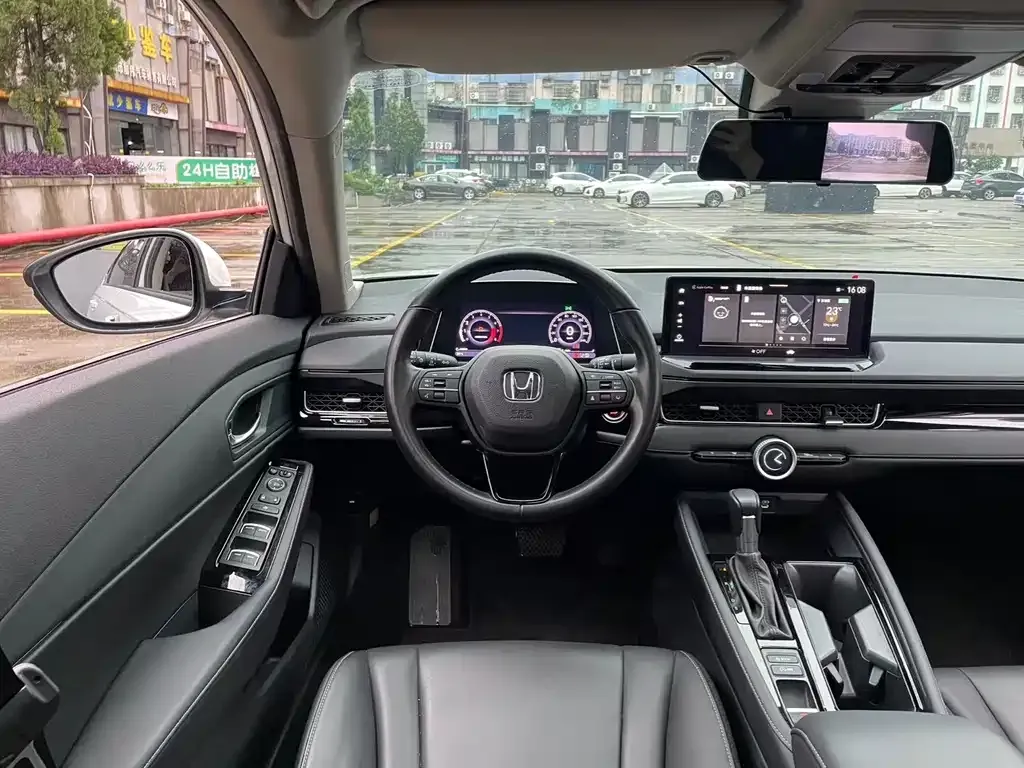 Honda Inspire — фото 7