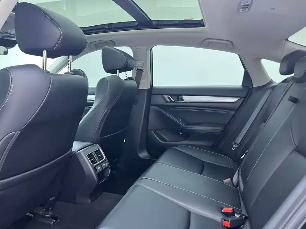 Honda Inspire — фото 10
