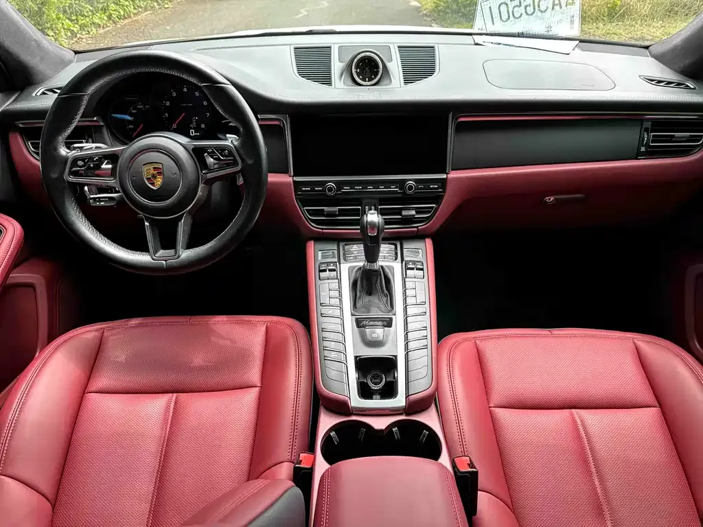 Porsche Macan — фото 10