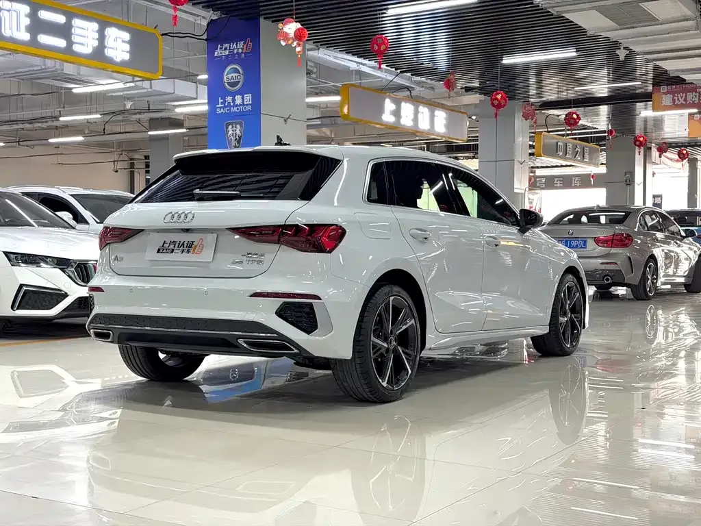 Audi A3 2023 из CN, фото 8