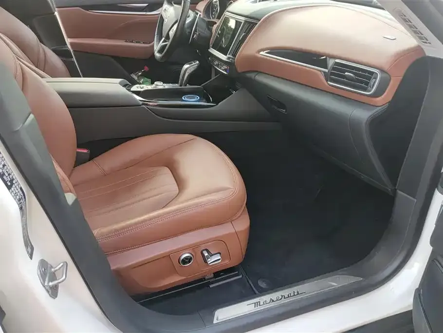 Maserati Levante 2021 из CN, фото 10