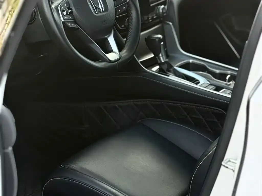 Honda Accord — фото 5