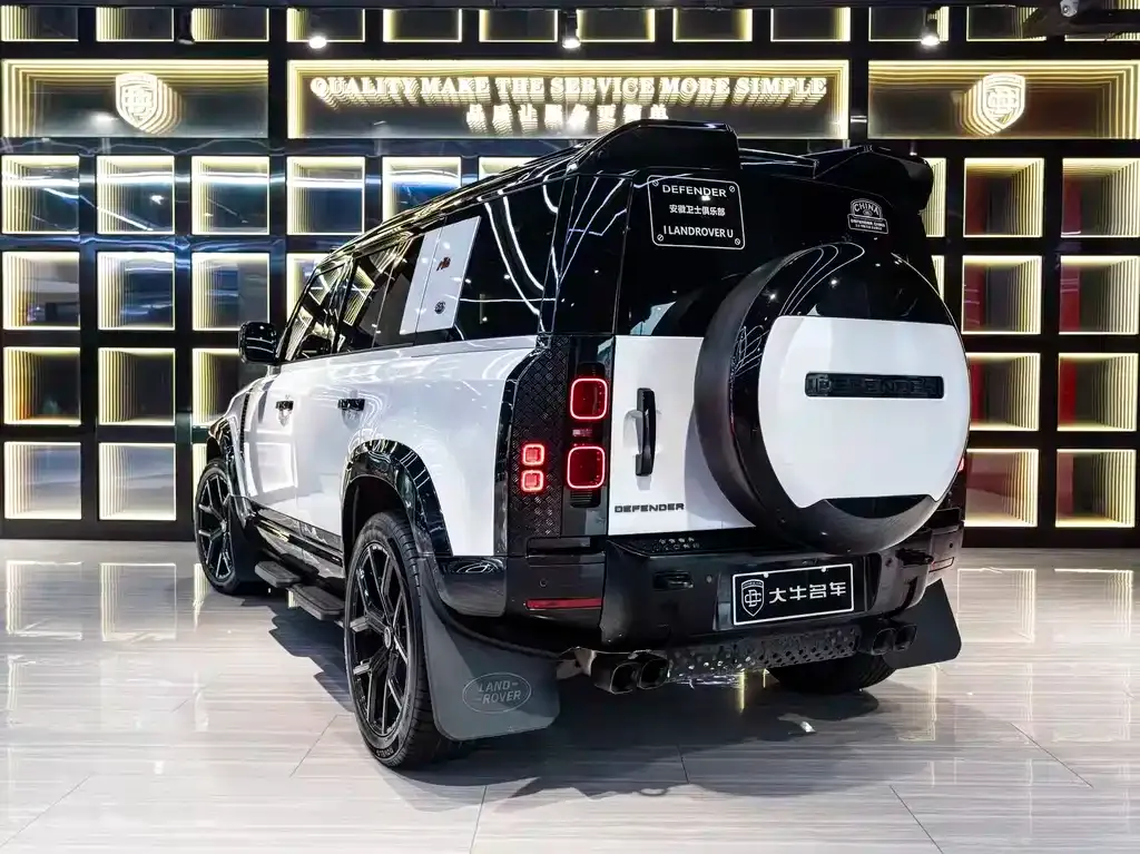 Land Rover Defender — фото 4