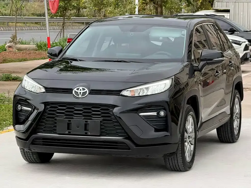 Toyota Wildlander — фото 2