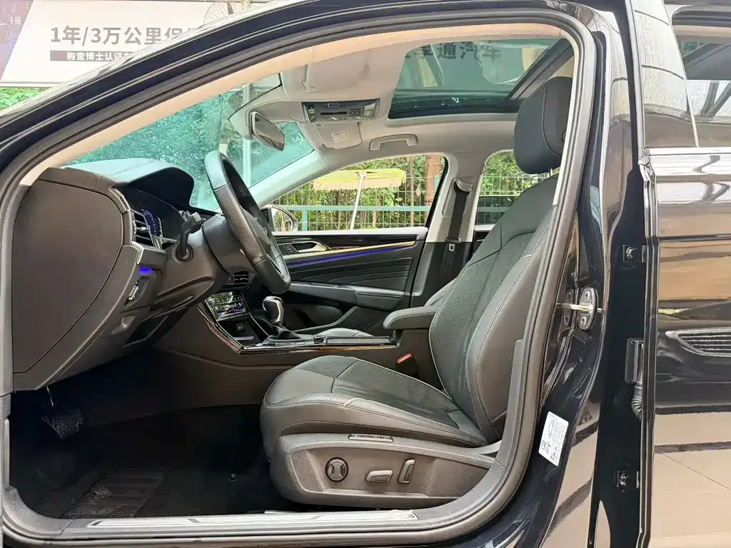 Volkswagen Passat — фото 10