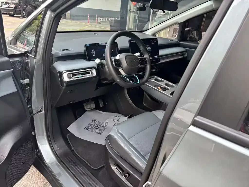 Aion Y — фото 2