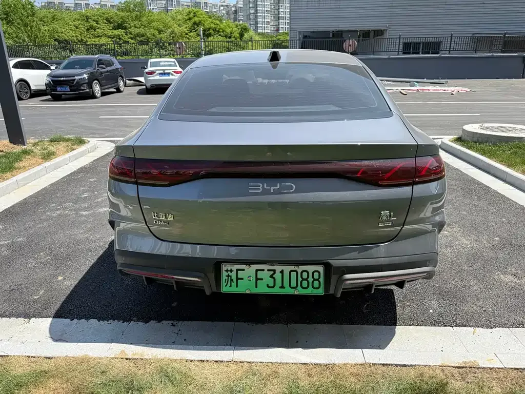BYD Qin L — фото 9