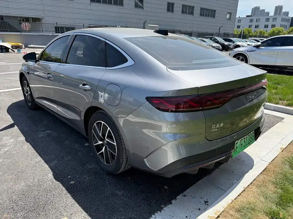 BYD Qin L — фото 7