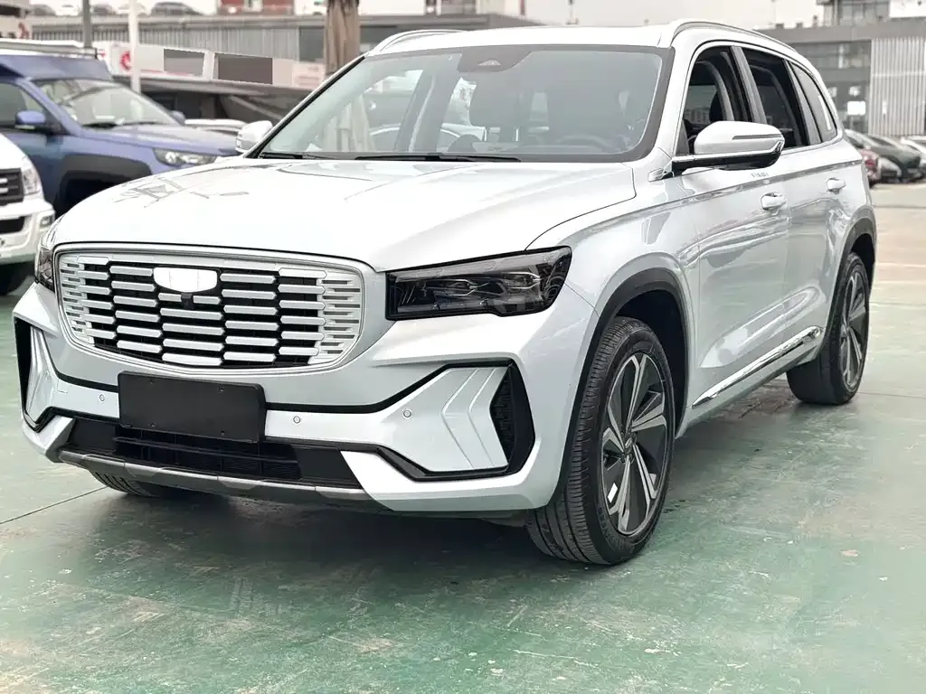 Geely Xingyue L — фото 1