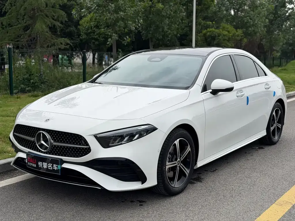 Mercedes-Benz A-Class — фото 1
