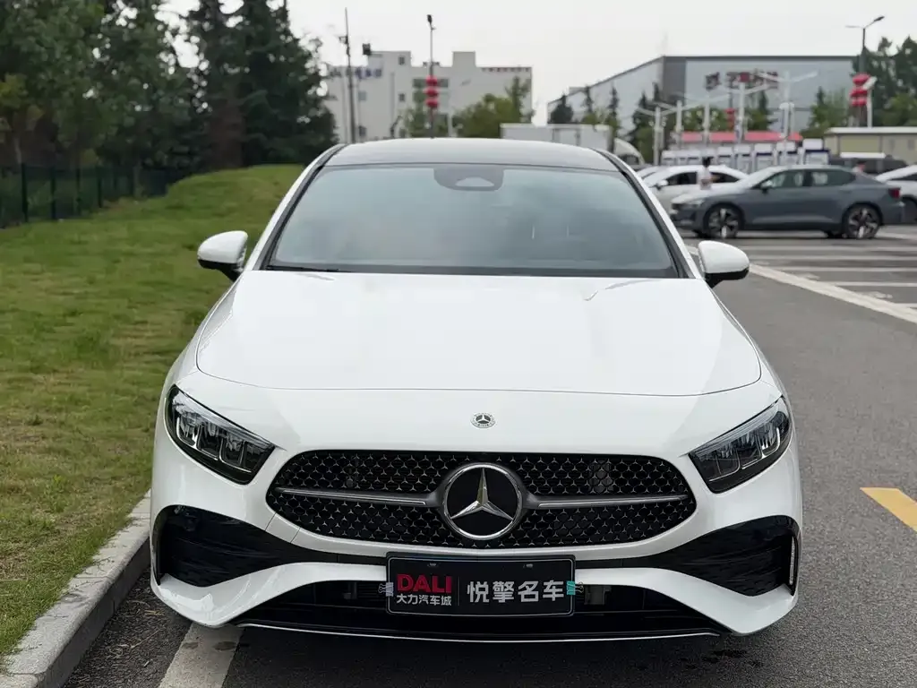 Mercedes-Benz A-Class — фото 8