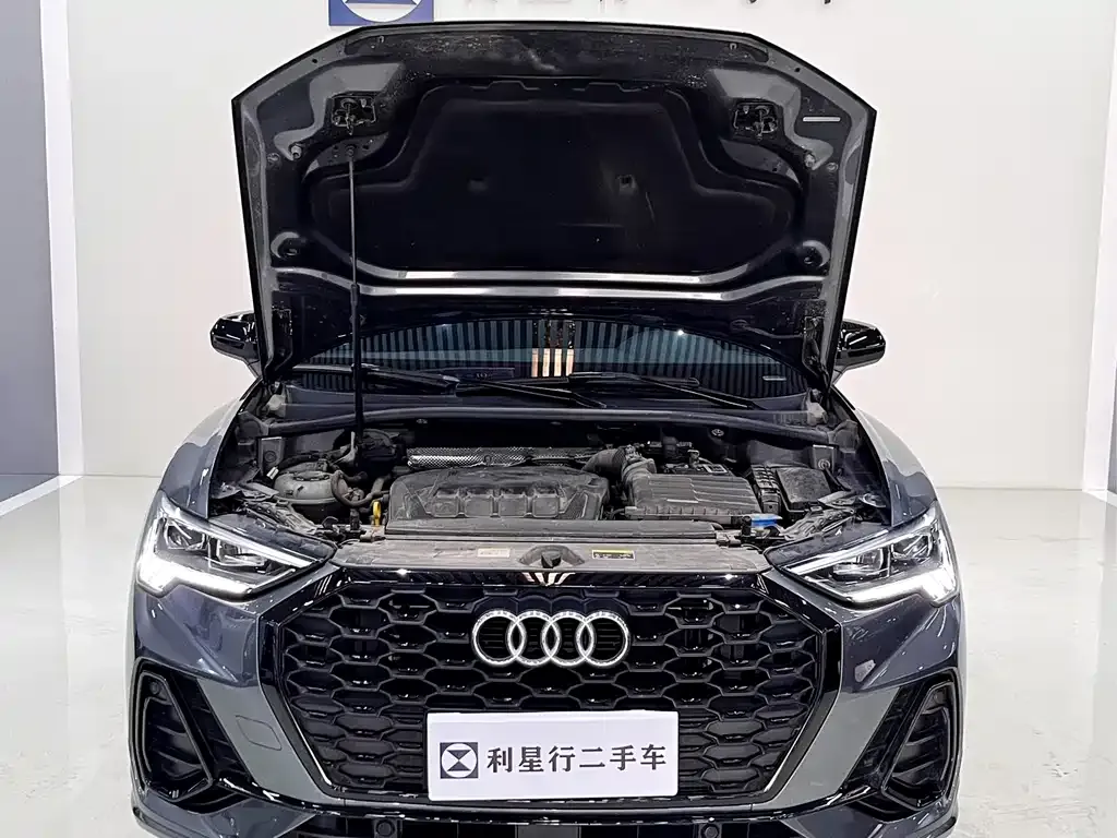 Audi Q3 Sportback — фото 9