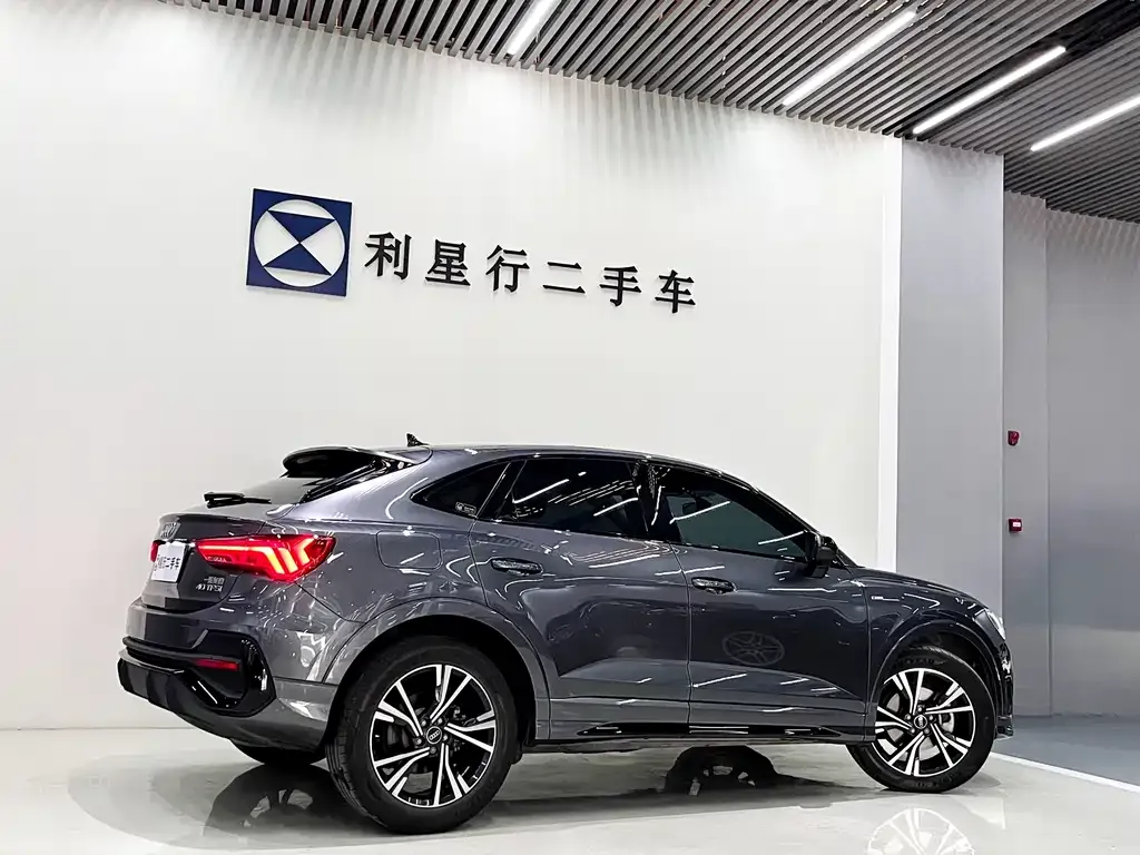 Audi Q3 Sportback — фото 7
