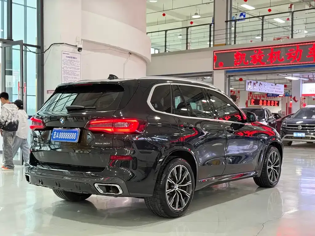 BMW X5 (Import) — фото 5