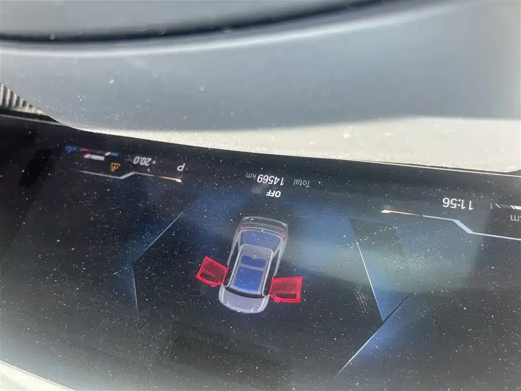 BMW X7 M60i 2023 из CN, фото 3