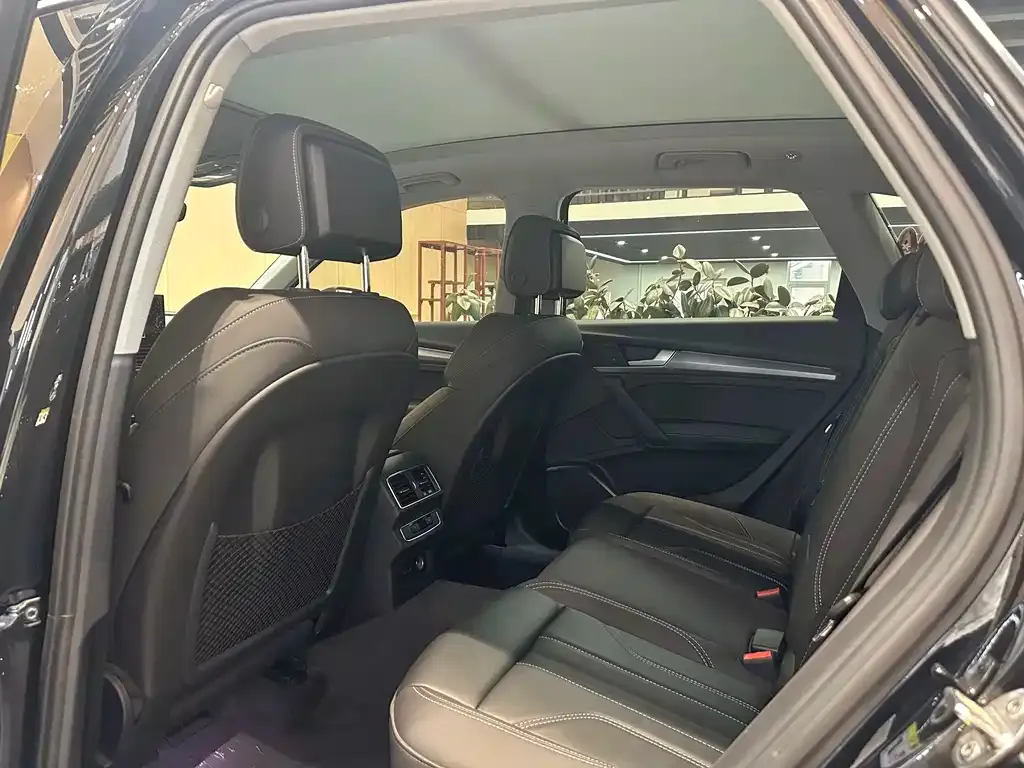 Audi Q5L 2022 из CN, фото 9