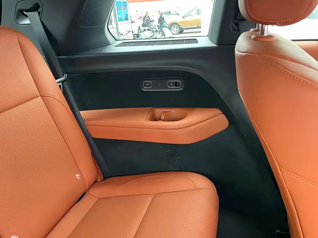 Li Auto L8 2023 из CN, фото 5