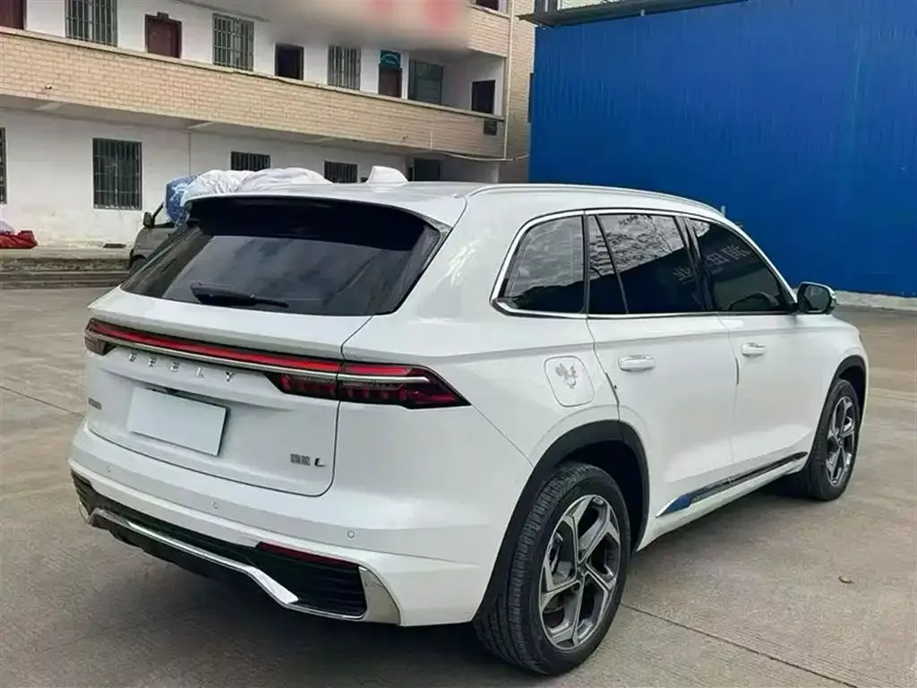 Geely Xingyue L — фото 8
