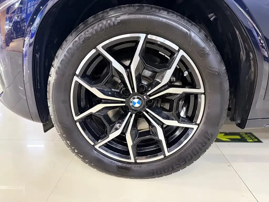 BMW X3 — фото 10