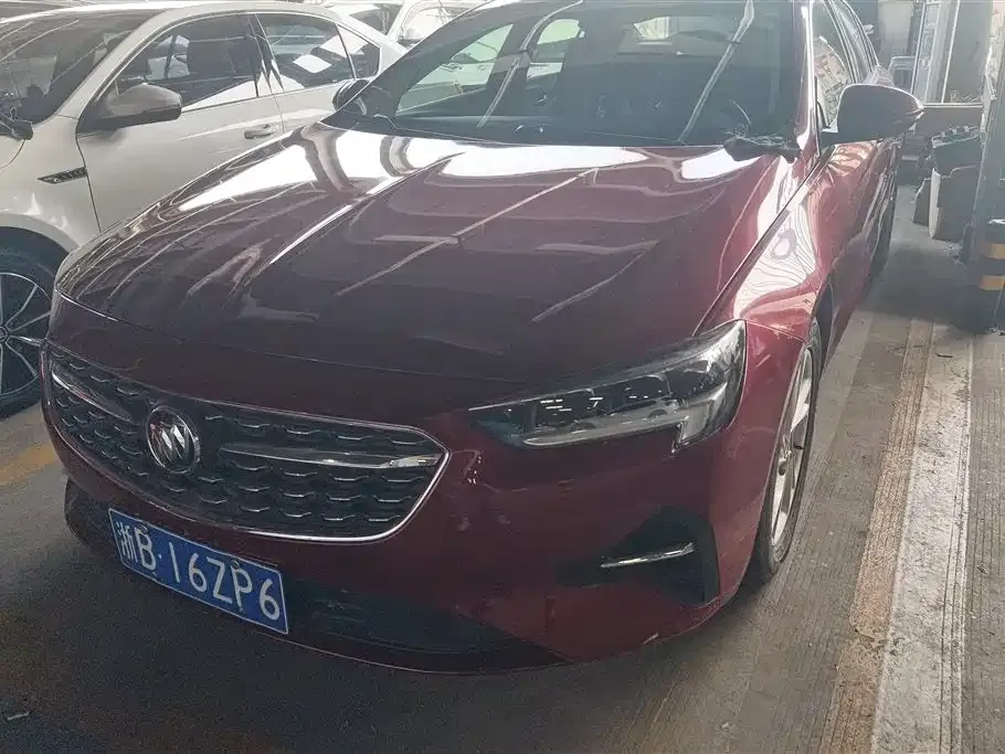 Buick Regal — фото 1