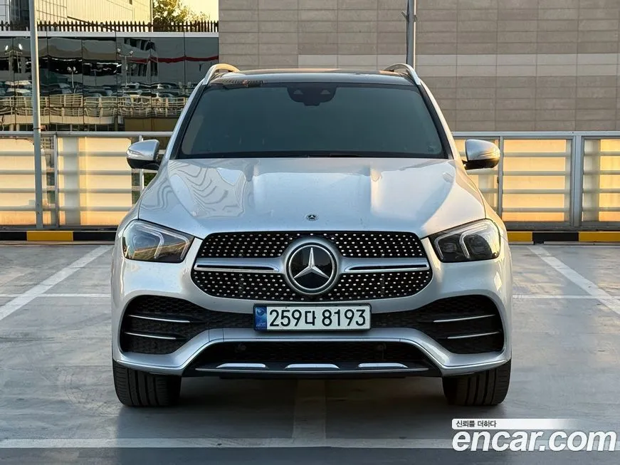 Mercedes-Benz GLE-Class — фото 9