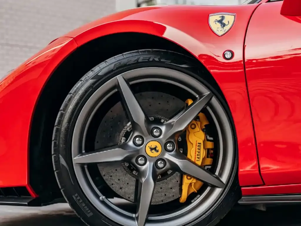 Ferrari F8 — фото 4
