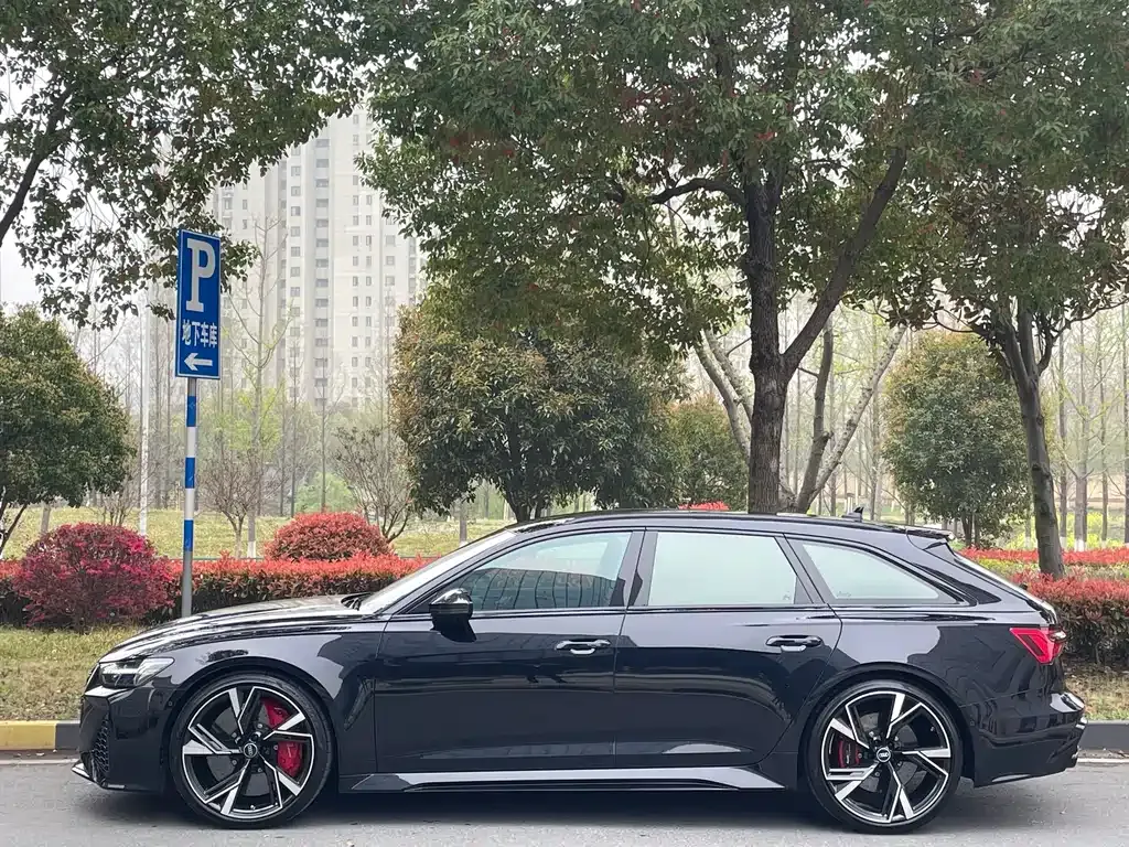 Audi RS 6 2021 из CN, фото 10