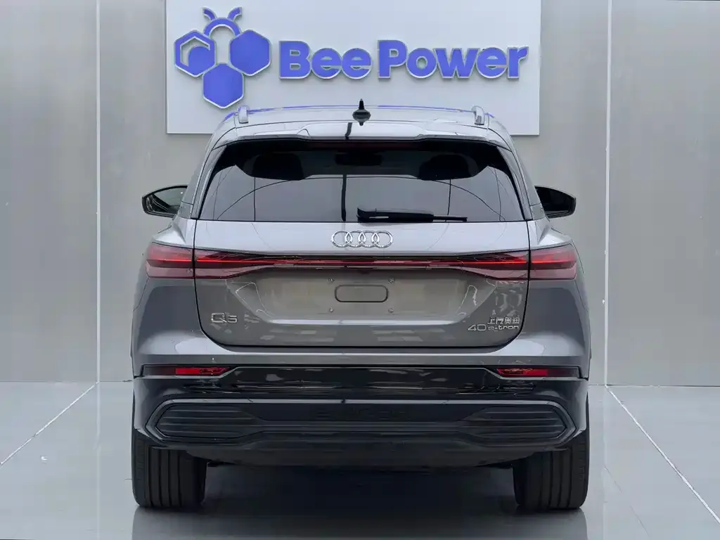 Audi Q5 e-tron 2022 из CN, фото 4