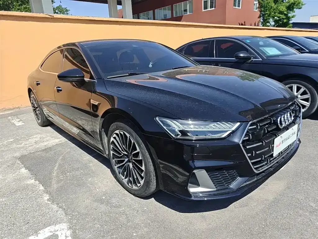 Audi A7L — фото 9