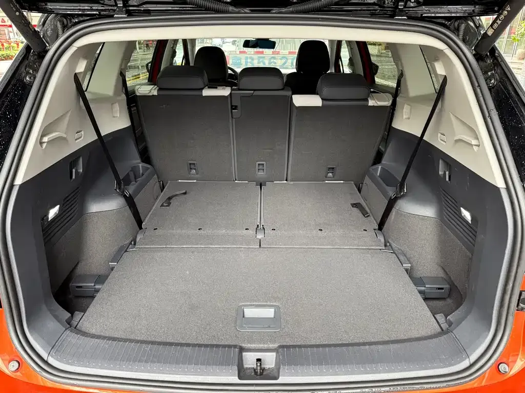 Volkswagen ID.6 Crozz 2022 из CN, фото 2