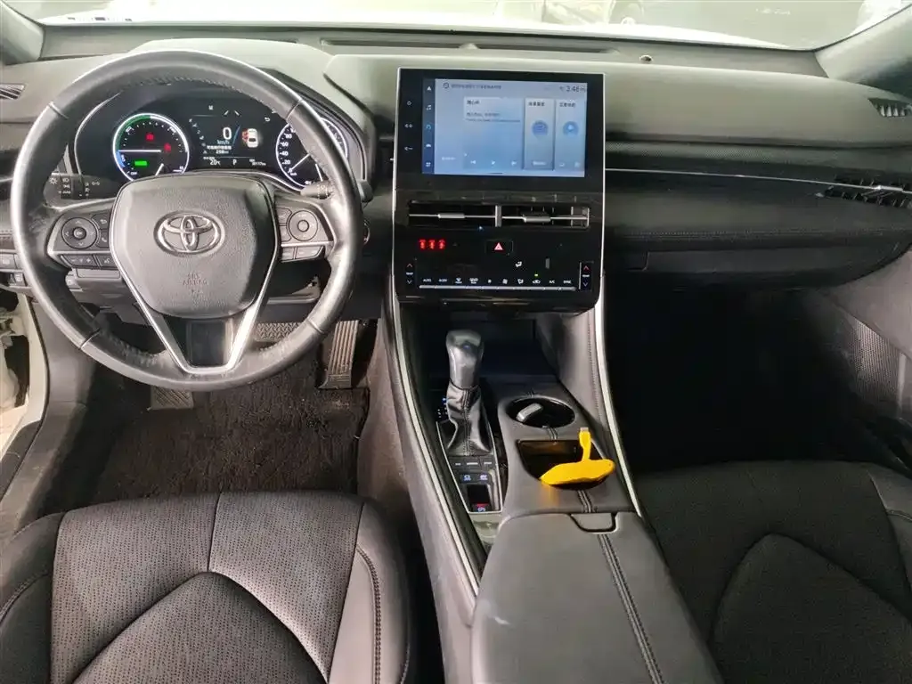 Toyota Avalon — фото 10