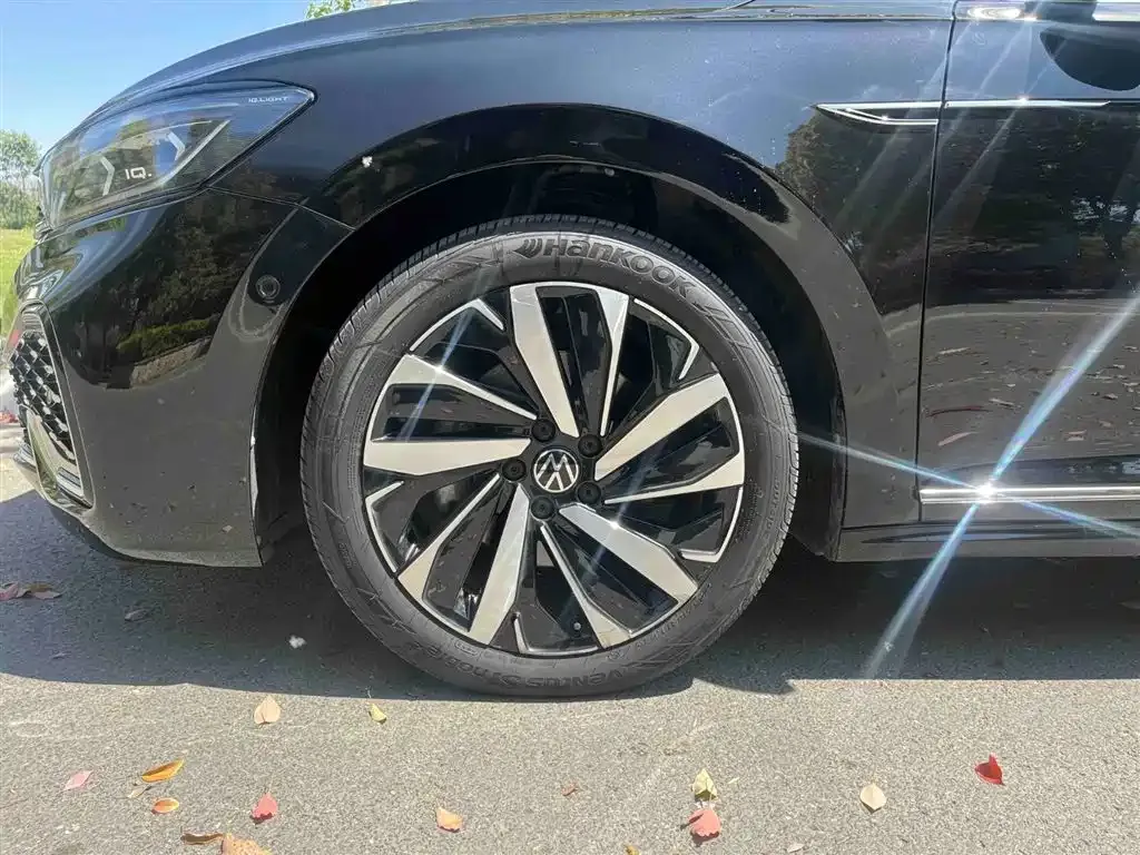 Volkswagen Passat — фото 7