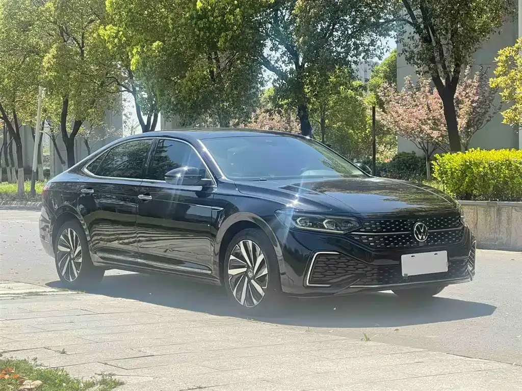 Volkswagen Passat — фото 4