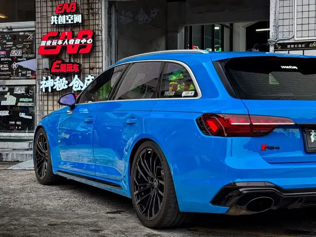 Audi RS 4 2021 из CN, фото 7