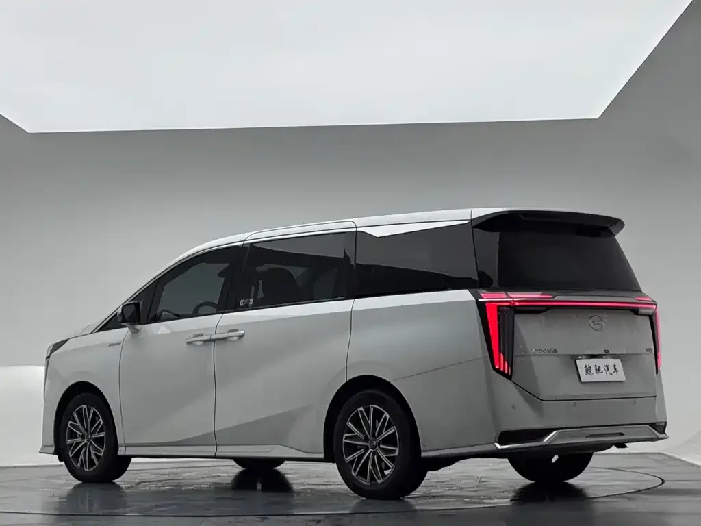 GAC Motor Trumpchi M8 — фото 9