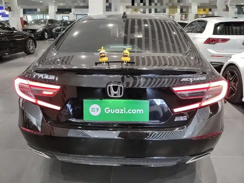 Honda Accord — фото 6