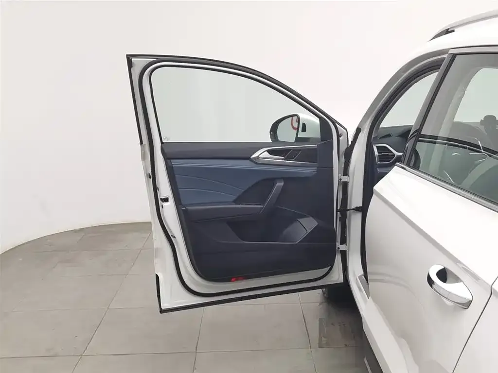 Volkswagen Tharu — фото 5