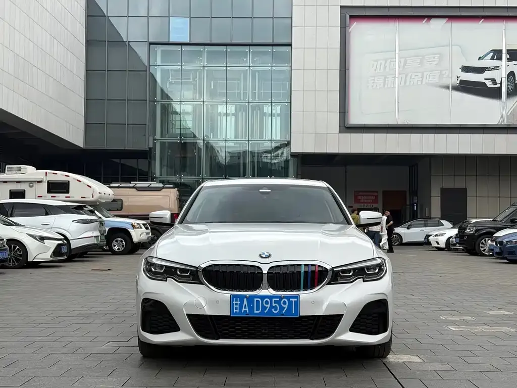 BMW 3 Series — фото 10