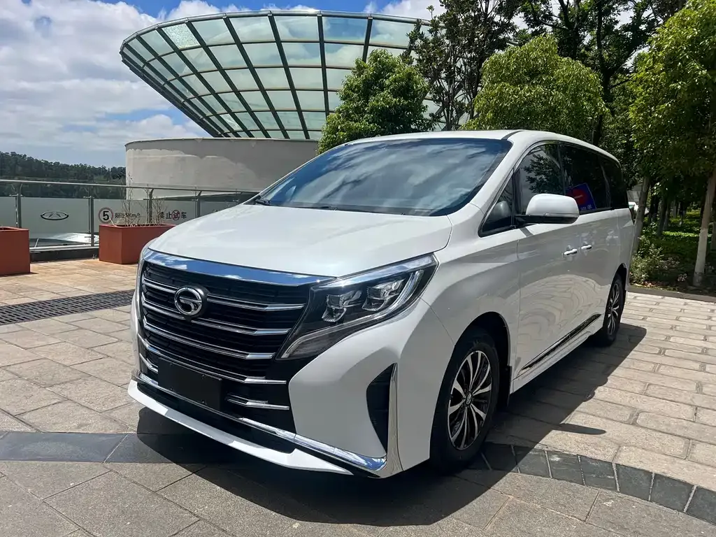GAC Motor Trumpchi M8 — фото 1