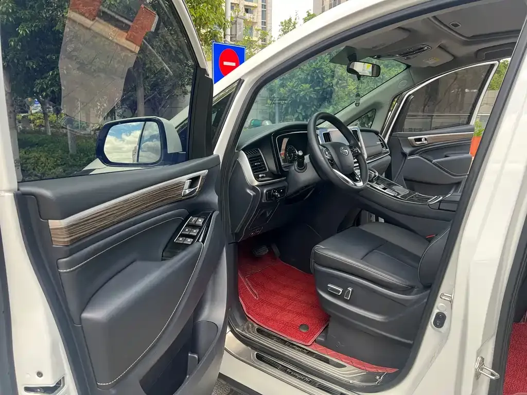 GAC Motor Trumpchi M8 — фото 4