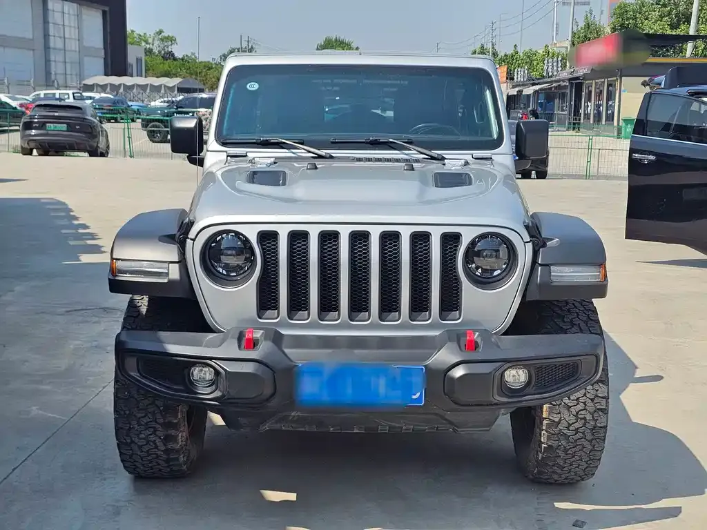 Jeep Wrangler — фото 4