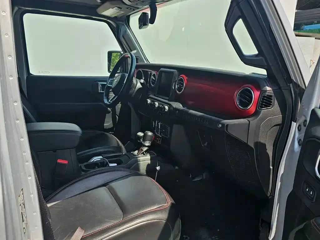 Jeep Wrangler — фото 3