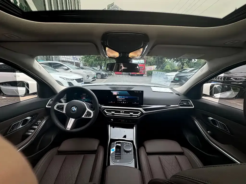 BMW i3 — фото 9