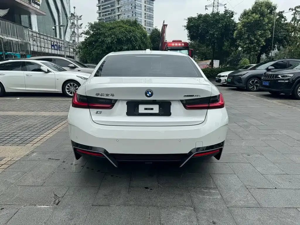 BMW i3 — фото 10