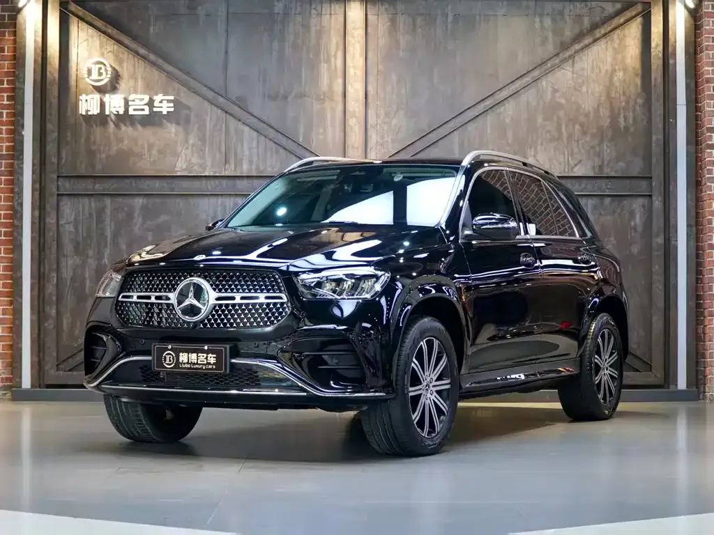 Mercedes-Benz GLE — фото 1