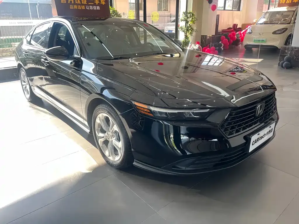 Honda Accord — фото 4