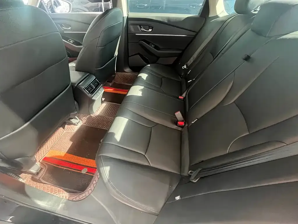 Honda Accord — фото 5