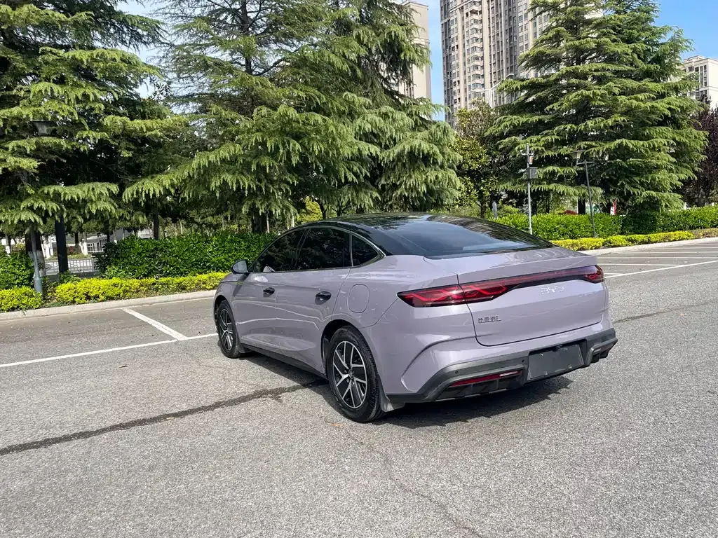 BYD Qin L — фото 4
