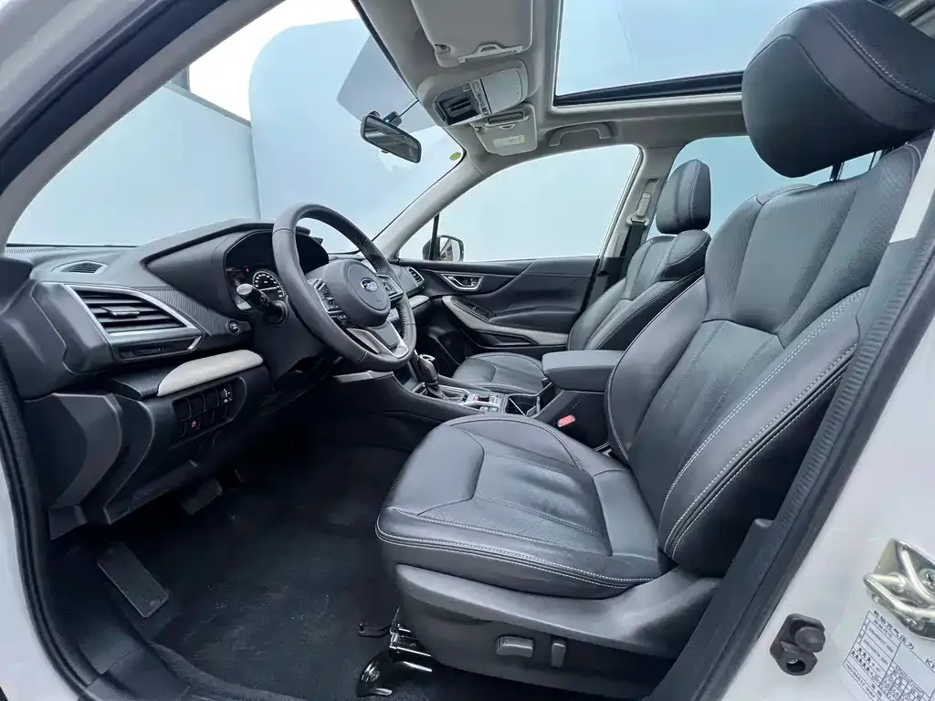 Subaru Forester 2022 из CN, фото 9